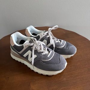 New Balance 574 Unisex sneakers grey white tan. Size 9 women